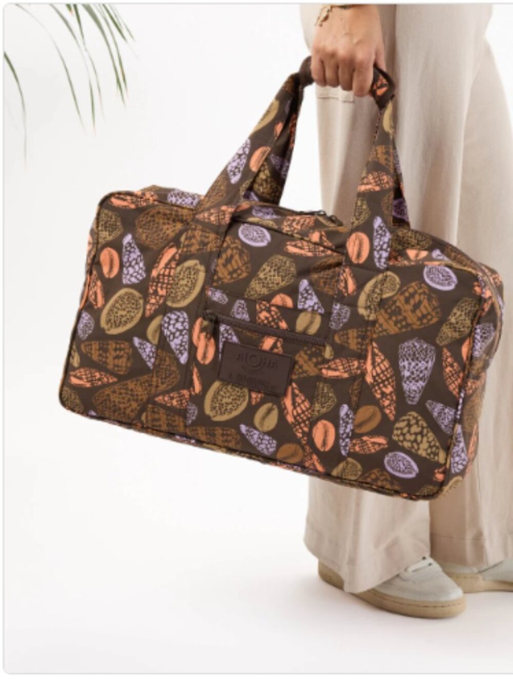 Aloha Collection Keep it Light Weekender NWT